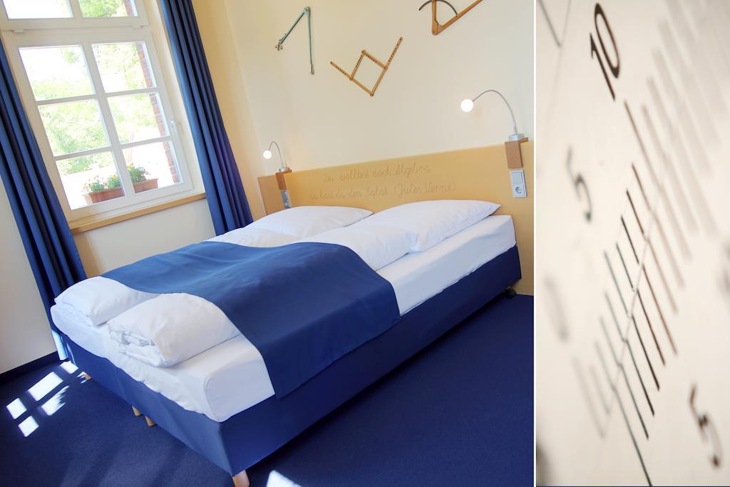 Hotel Alte Schule Reichenwalde Chambre photo